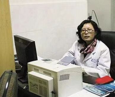 蘭越峰最新動態(tài)，多面視角解讀與個人立場分析